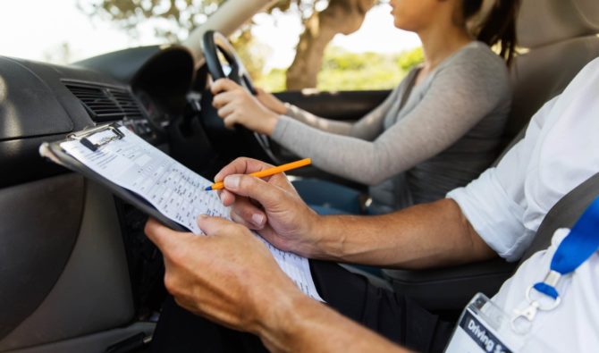 How Much Does A Driving Instructor Earn?